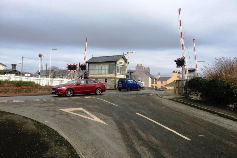 Rail safety warning issued after motorist level crossing misuse in Anglesey