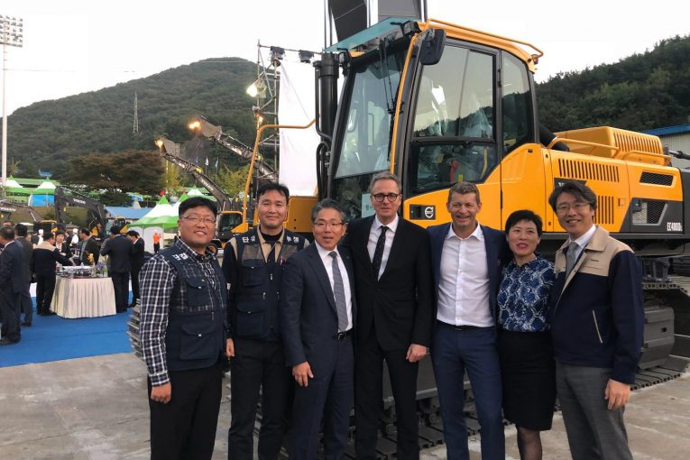 VolvoCE celebrates 20 years of excavator manufacture in South Korea