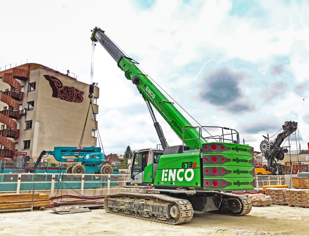The ENCO’s SENNEBOGEN telescopic crane 673 E proving itself once again for special foundations works on the Grand Paris Express construction site