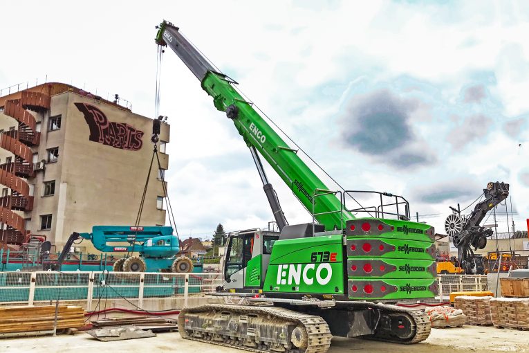 SENNEBOGEN telescopic crane continues to impress at Grand Paris Express construction site