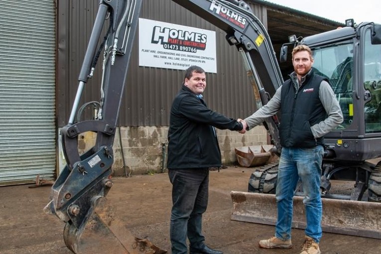 Holmes Plant and Construction invests in seven new easy to use Volvo compact excavators