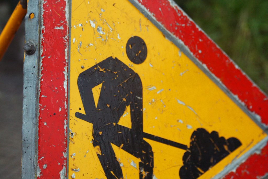 Sign - Photo by Contando Estrelas