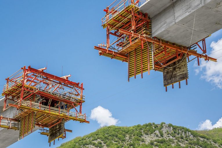 PERI solution keeps cantilever bridge project on schedule in Northern Macedonia