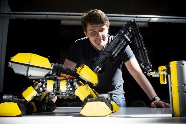 New exhibition celebrates Machines of the Future – all built in LEGO