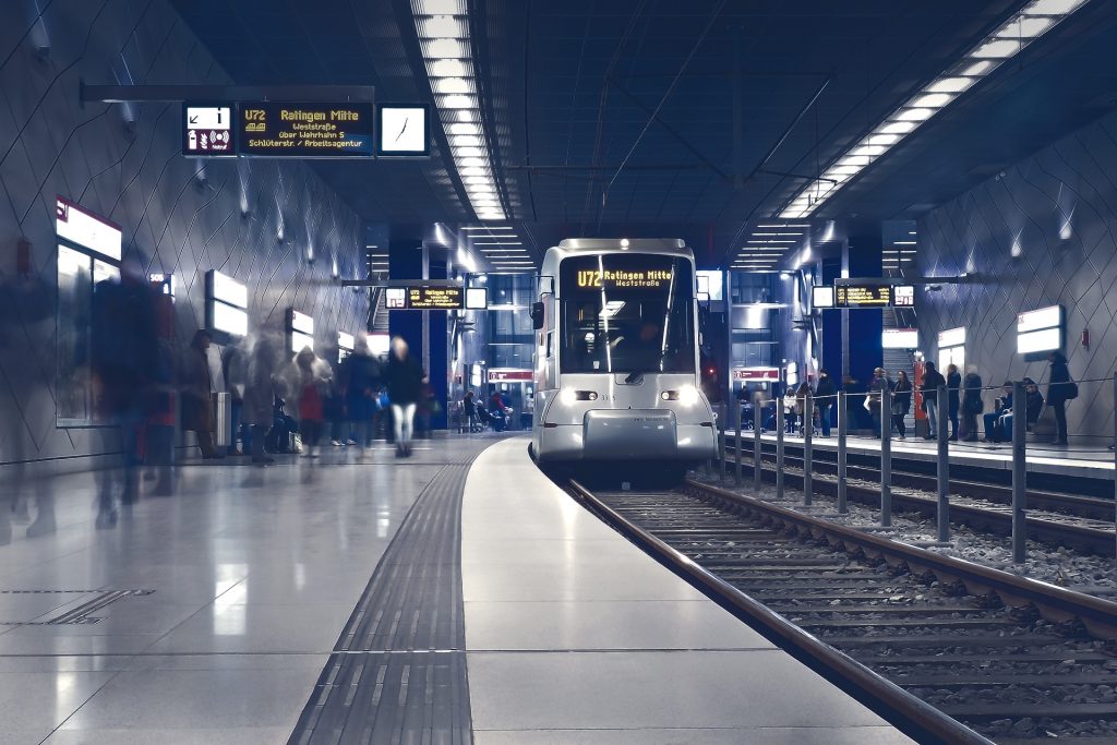 Today, the European Commission (EC) together with the European Investment Bank (EIB) launch the new CEF Transport Blending Facility, an innovative financial instrument to support projects contributing to the environmental sustainability and efficiency of the transport sector in Europe.