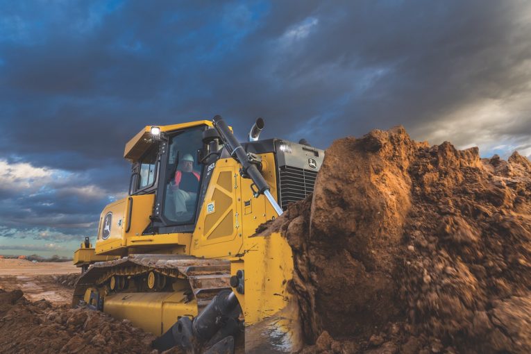 John Deere beefs up the 850L Dozer for next level earthmoving productivity