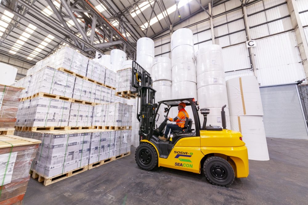 Acclaim the first port of call for SEACON with investment in 13 Hyundai forklifts