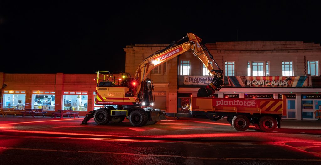 Plantforce Rentals tackles safety with high spec Hyundai wheeled excavator