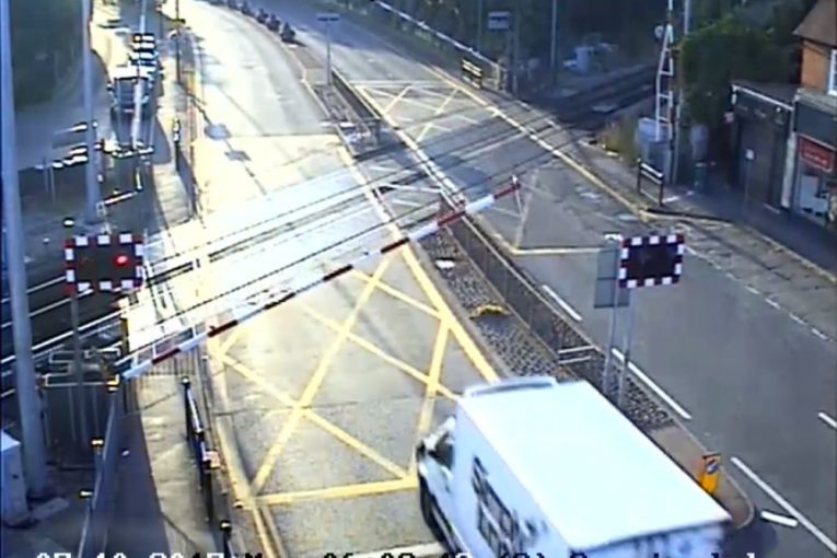 1 in 5 professional drivers will risk a level crossing according to the train timetable