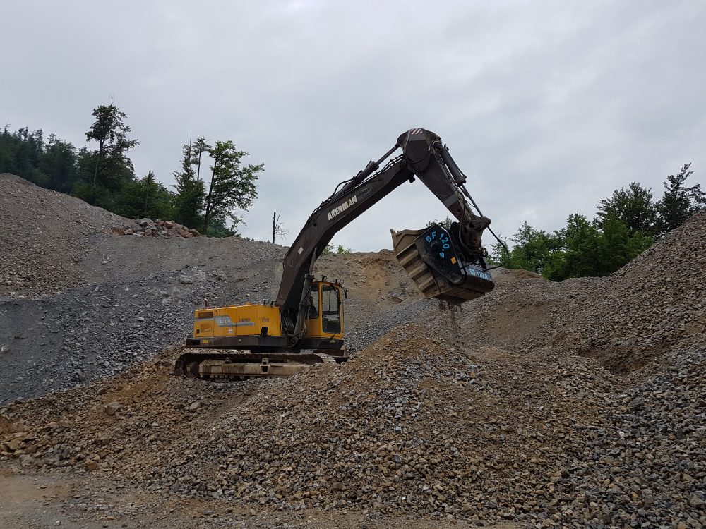 Simple methods to dispose of inert quarry and construction waste material