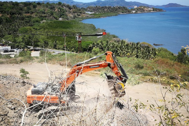 MB Crusher turns a complex jobsite on Mayotte into a piece of cake