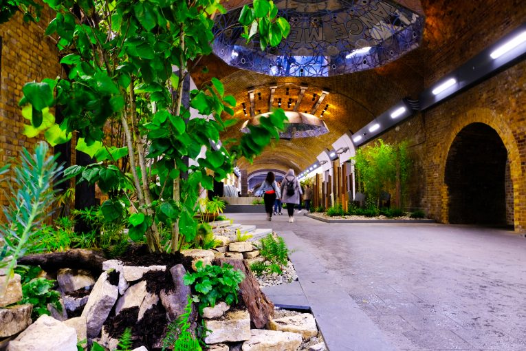 London Bridge passengers can escape the rush with a garden oasis at Stainer Street