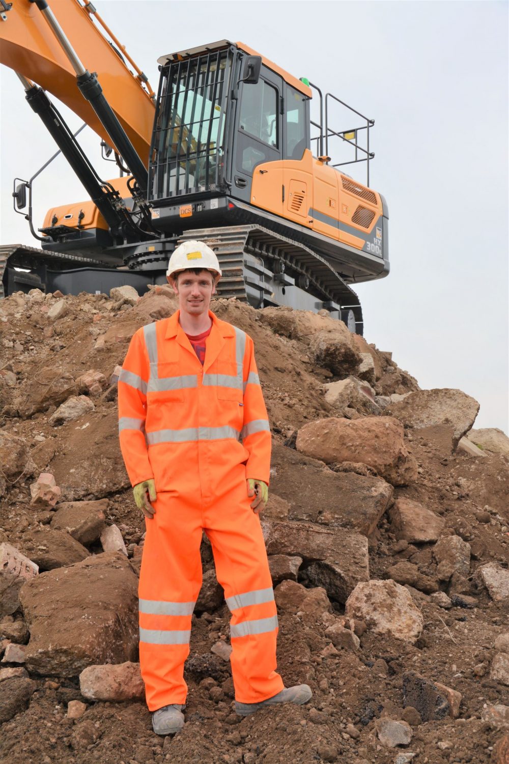 Steve Ford with his brand new Hyundai HX300L Excavator