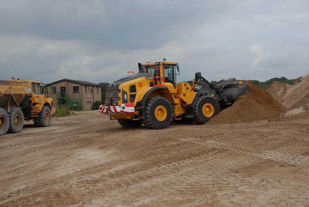 Volvo L150H loader takes charge at Hugh King in Scotland
