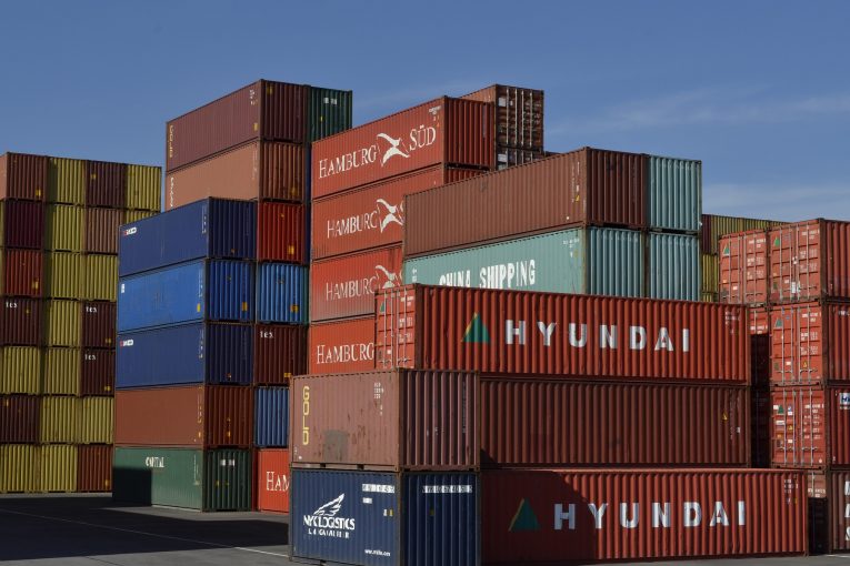 Customs expert issues fresh Brexit warning as two-thirds of businesses fail to prepare