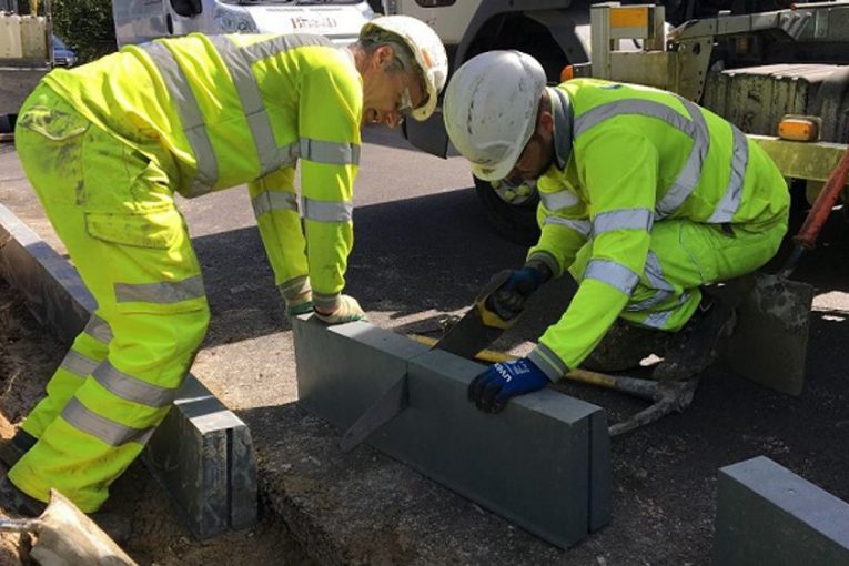 Skanska experiments with recycled plastic kerbing as a lower carbon alternative to concrete