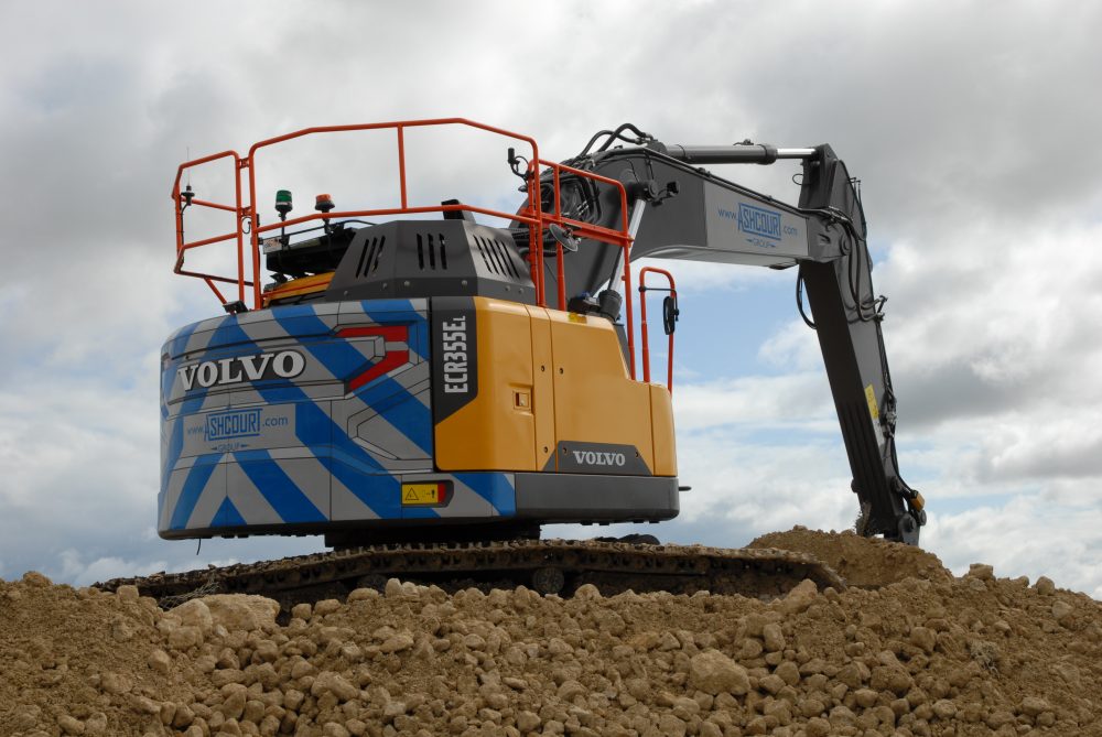 New Volvo excavators, loaders and a paver