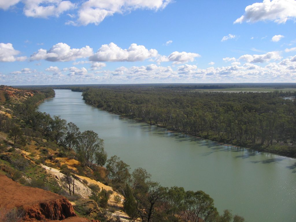 Река дарлинг полноводна. Реки Дарлинг и Муррей. Река Муррей в Австралии. Река Муррей (Марри). Австралия река Муррей Дарлинг.