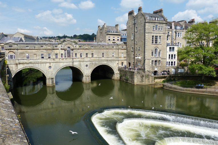Bath and NE Somerset Council turns to Yotta Alloy for street lighting maintenance