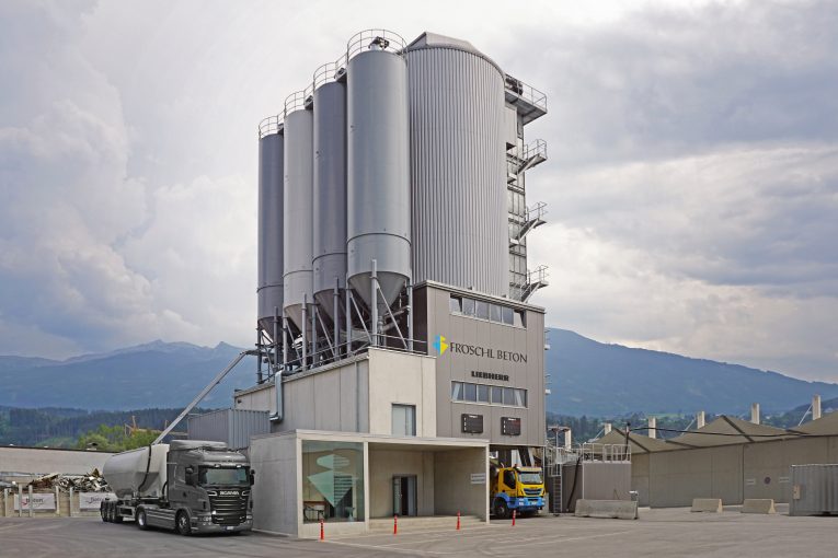 Liebherr Betomat-type mixing tower covers the entire concrete logistics chain
