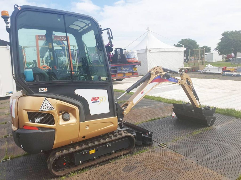 GAP brings Goldie the Glittery Excavator to the market to raise money for charity