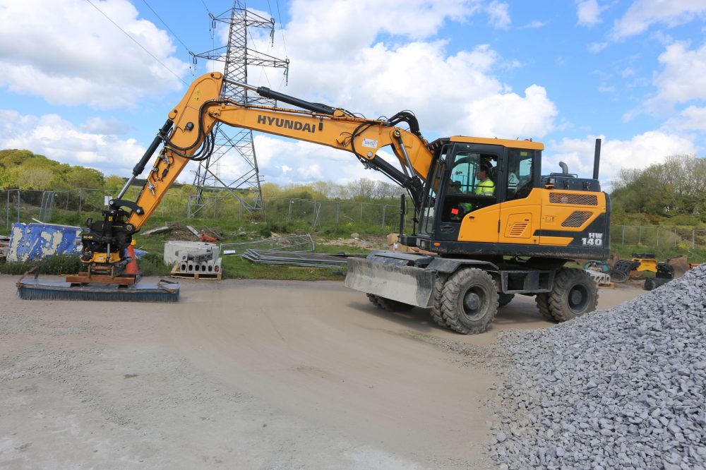 Collins Plant Hire boosts productivity with custom hi-tech Hyundai Excavator