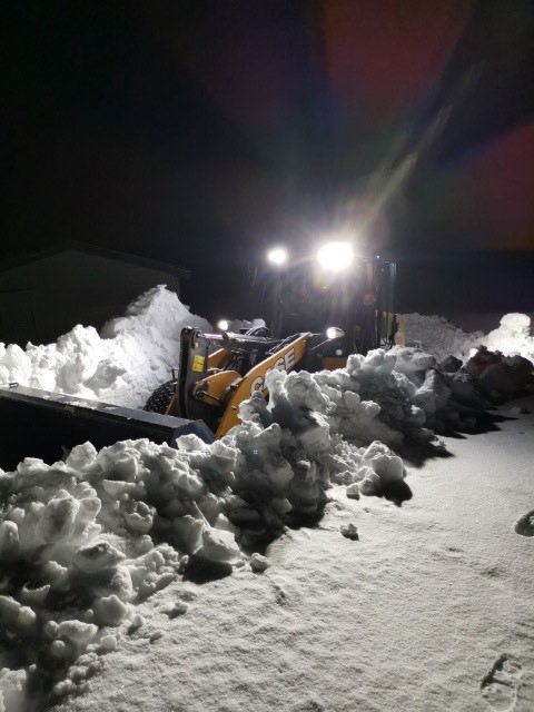 CASE wheel loaders battling the snow in the Arctic Circle