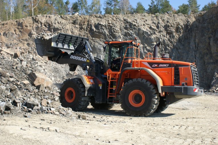 Doosan North America recognizes their top dealers of 2019