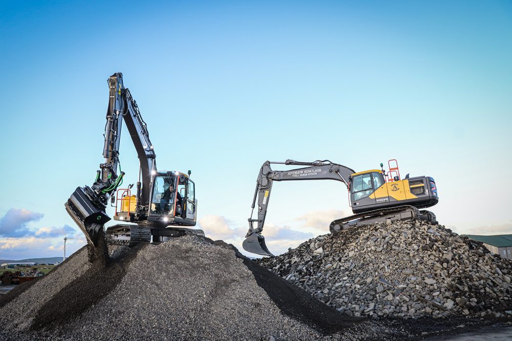 Andrew Sinclair Contractors opt for more reliable Volvo Excavators