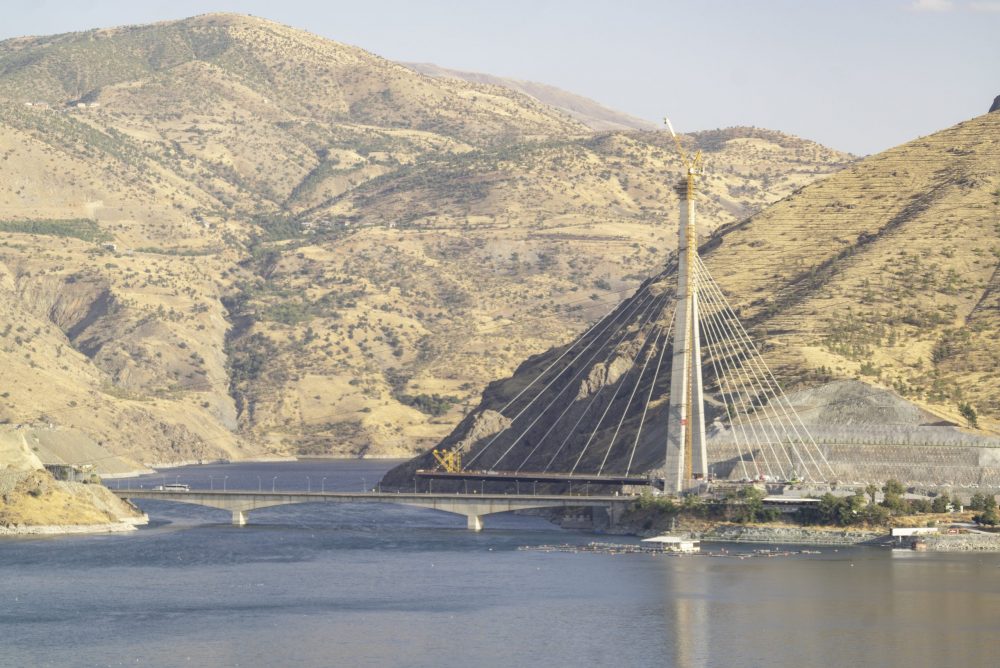 The Kömürhan Bridge, with 660 m length and 360 m span, is designed as cable-stayed. It will be connected to the pylon with 42 tensioned cables.