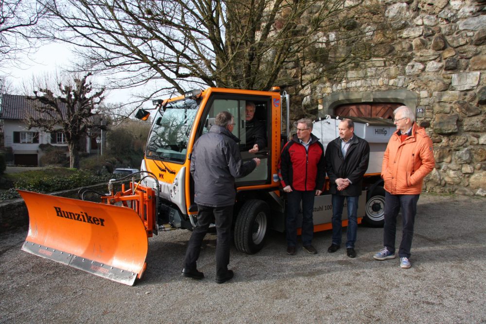 Electrical MK-Reform Boki implement carrier takes to the streets in Switzerland