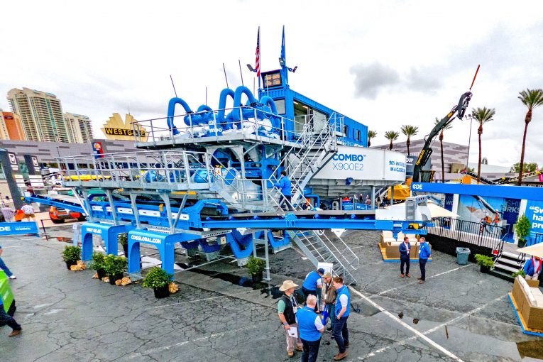 CDE launches new wet-processing 500tph ComboTM X900 at CONEXPO