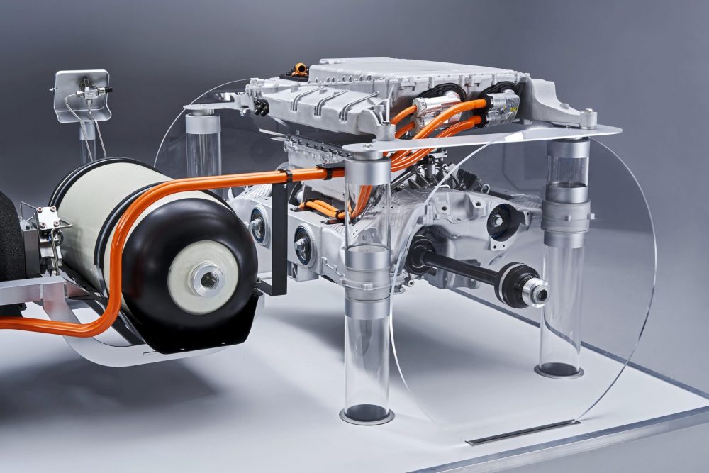 BMW shows commitment to hydrogen fuel-cells with i Hydrogen NEXT powertrain