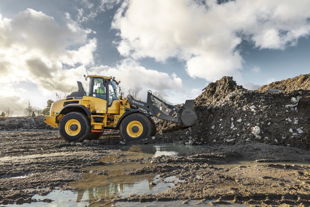 Volvo L45H and L50H loaders now available with high-speed driveline