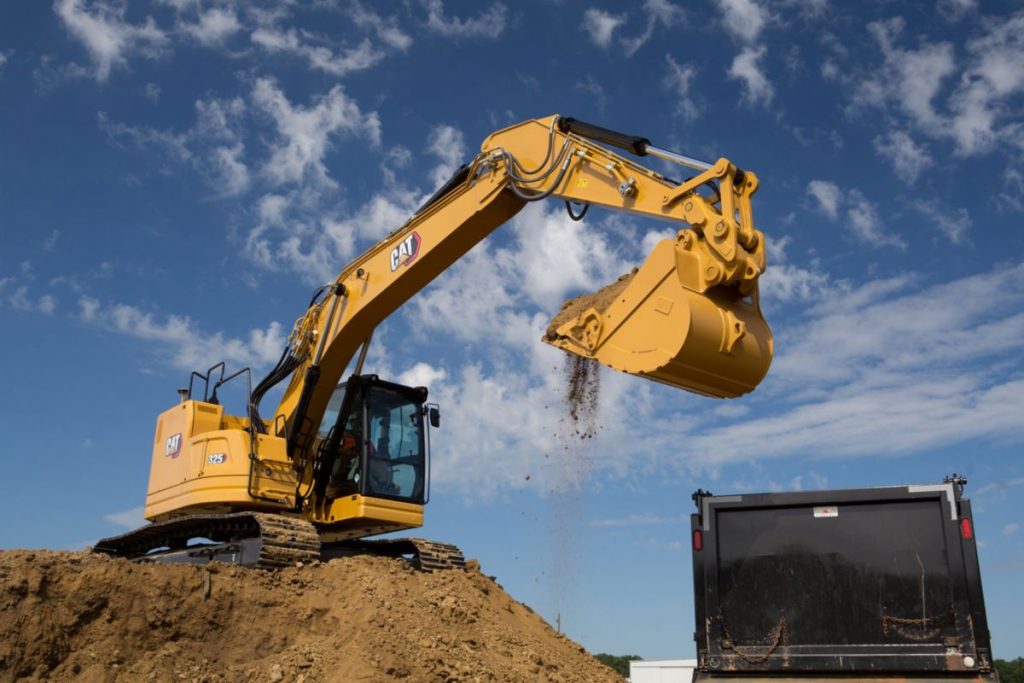 Compact Radius Design Gives Next Gen Cat 325 Excavator Better Performance And Safety Highways 5963