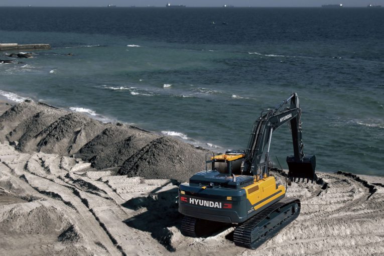 Hyundai launch the 30-tonne A-Series HX300AL Excavator