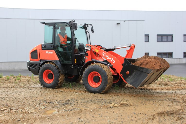 Kubota's next-generation R070 and R090 wheel loaders
