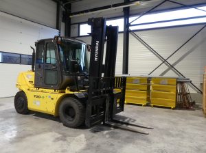 Encarna invests in Hyundai material handling equipment and expands forklift training