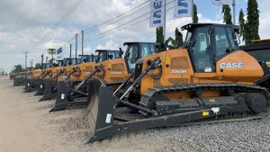 CASE celebrates 125 Construction Equipment deal with the Ministry of Transport in Angola