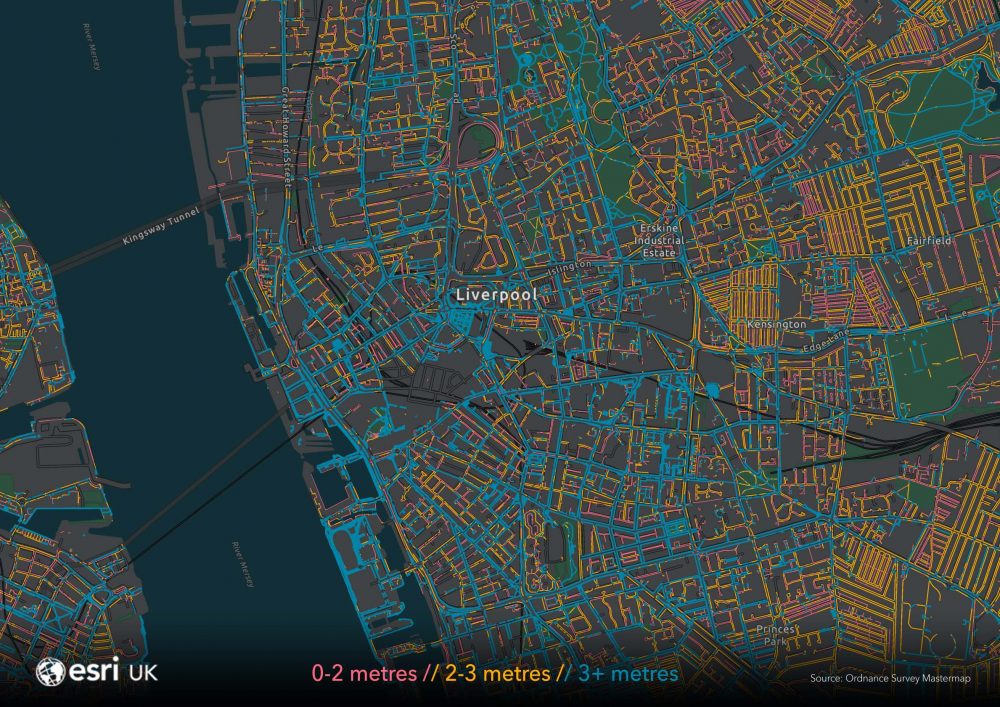 ESRI maps of pavement widths in UK help local authorities with social distancing plans
