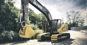 VolvoCE donates $290,000 to two nonprofits from Gold Rush excavator auction