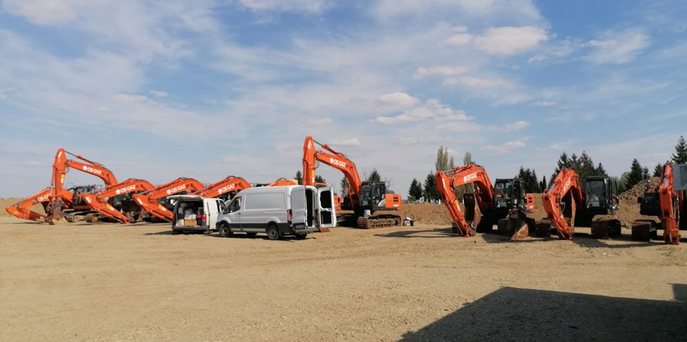 13 Hitachi Premium Used excavators set for Romania to Moldova gas pipeline project