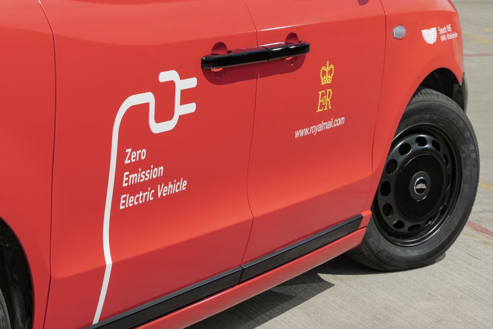 Royal Mail trialling new LEVC Electric Van