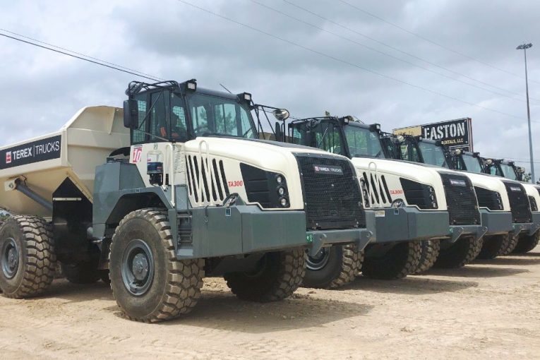 Terex Trucks TA300 gets a high grade at Texas high school construction projects