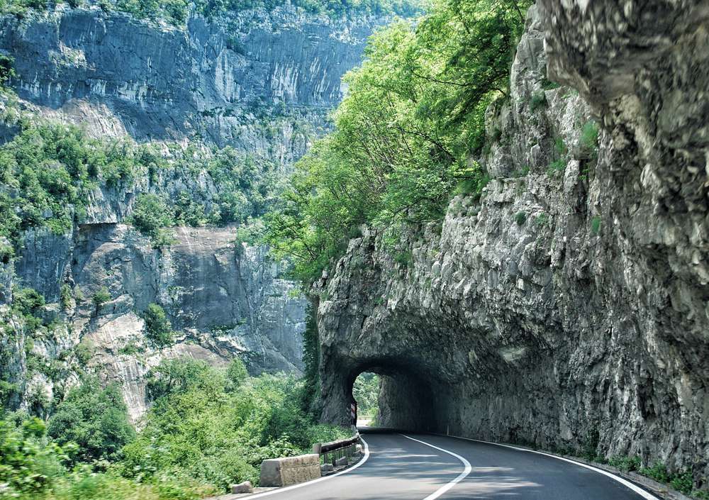 EIB funding €40m reconstruction of major roads in Montenegro
