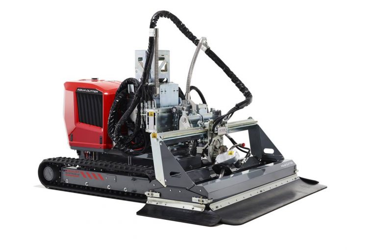 Aquajet dynamic hydrodemolition trio increases efficiency for bridge and road repair