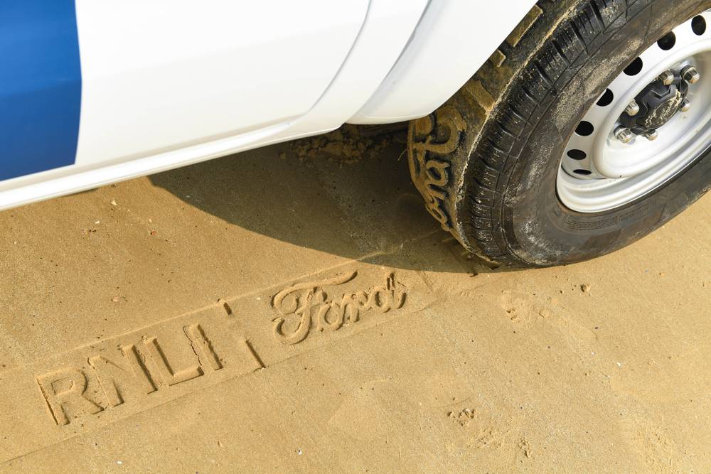 Ford teams up with the RNLI to promote water safety messaging at the beach