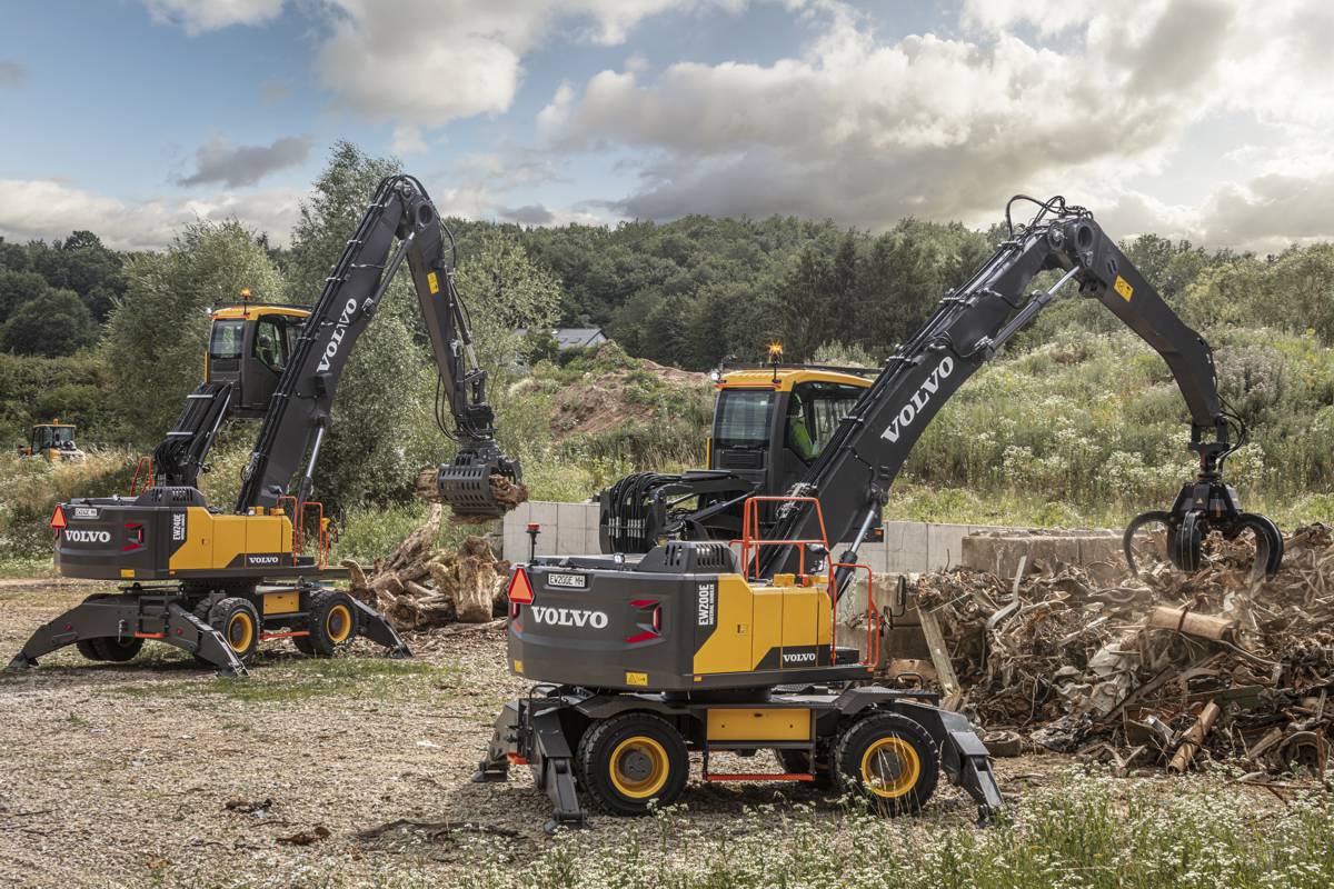 VolvoCE extends range and reach with new EW200 Material Handler