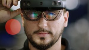 Mercedes-Benz USA and Microsoft redefine automotive maintenance with HoloLens 2