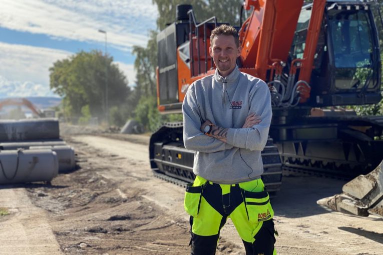 Hitachi ZX490LCH-7 Excavator delights operator and dealer in Norway